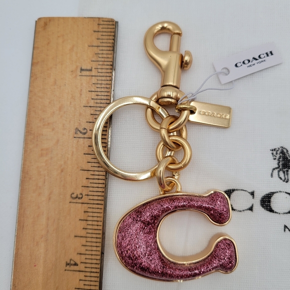 💥NWT💥 Coach "C" Bag Charm - Picture 3 of 6